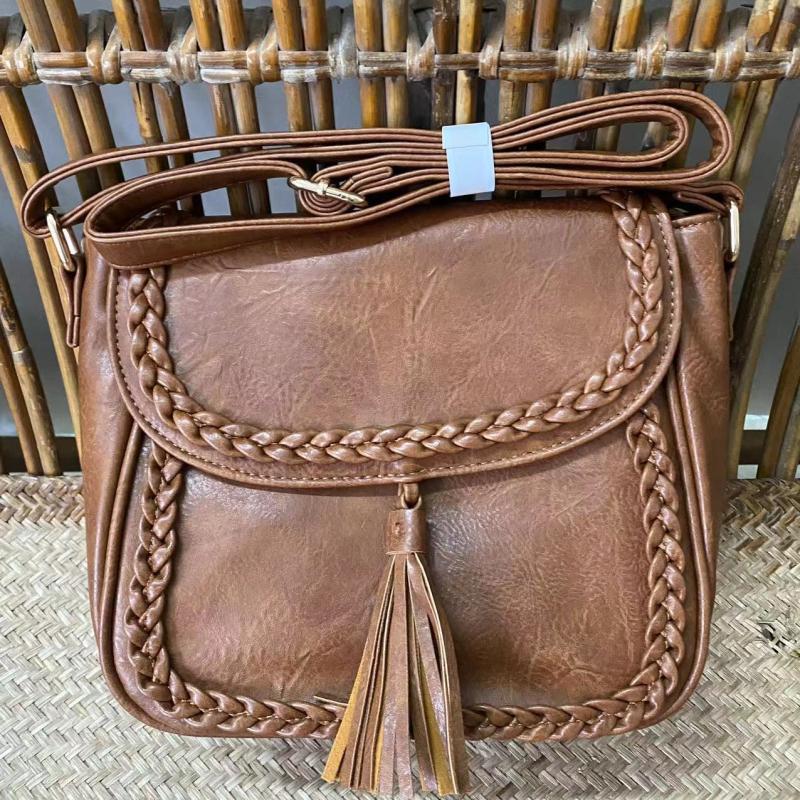 Retro Style Saddle Bag With Tassel Decor Crossbody Purse