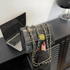 Niche Embossed Square Shoulder Chain Bag
