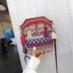 Boho Tassel Zip Crossbody Bag Vacation Shoulder Purse