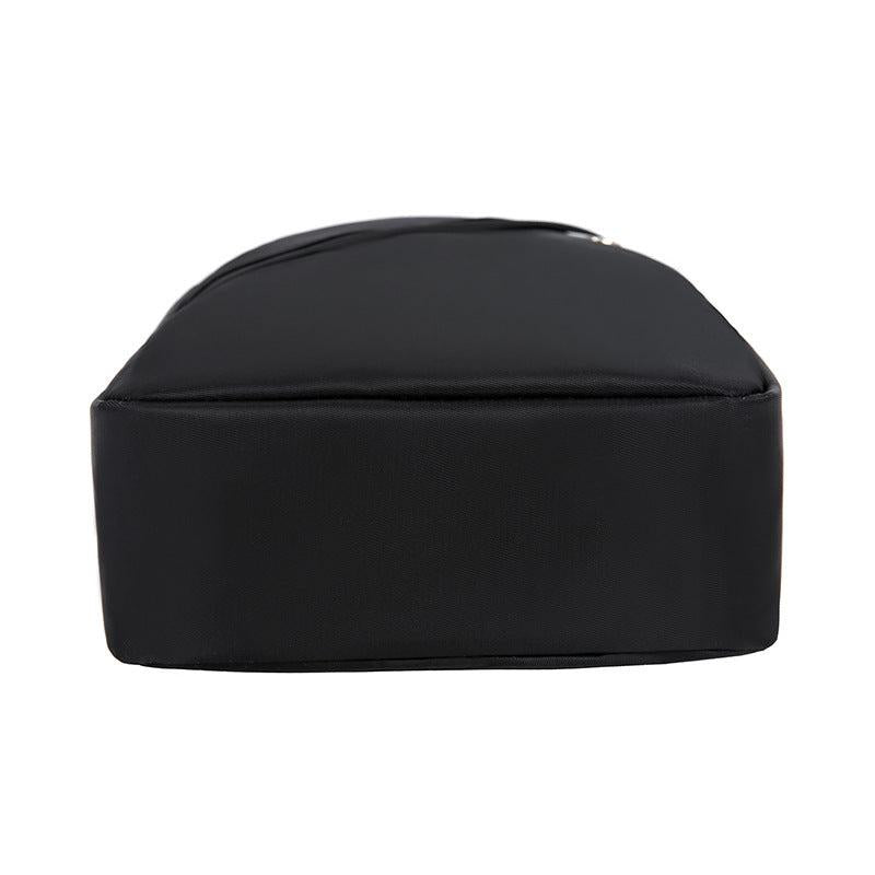 Men's Casual Chest Bag Crossbody with Earphone Hole