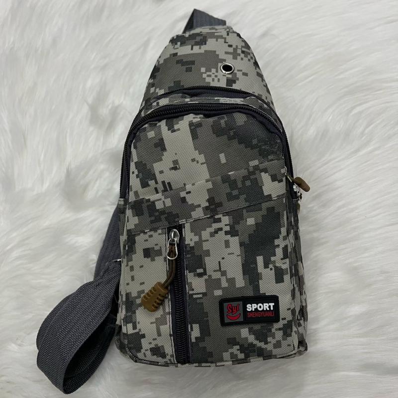 Men's Camouflage Crossbody Bag Lightweight Outdoor Sports Casual Chest Bag