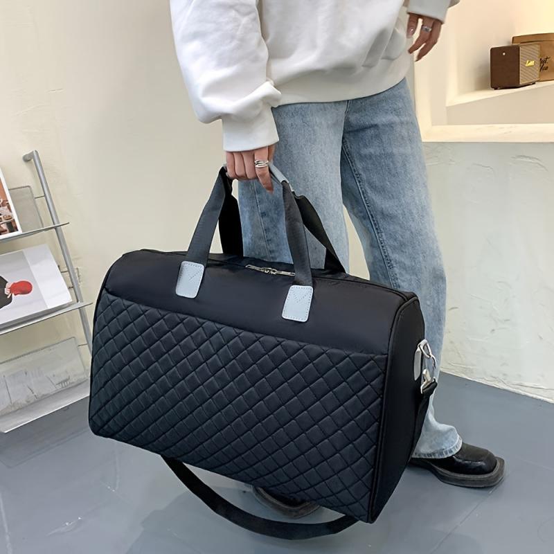 Large Capacity Lightweight Duffel Bag Quilted Detail Travel Shoulder Bag