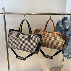 Large Capacity Houndstooth Pattern Sports Bag Versatile Travel Handbag