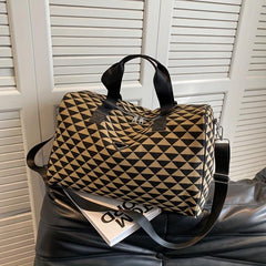 Large Capacity Rhombus Pattern Sports Bag Lightweight Travel Luggage Handbag