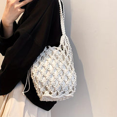 Minimalist Straw Shoulder Bag Woven Bag With Insert Pouch For Beach