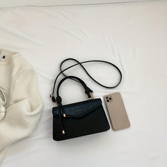 Chic Letter Graphic Handbag Small Square Crossbody Bag