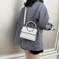 Women's Chain Crossbody Bag for Commuting & Shopping