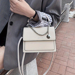 Women's Chain Crossbody Bag for Commuting & Shopping