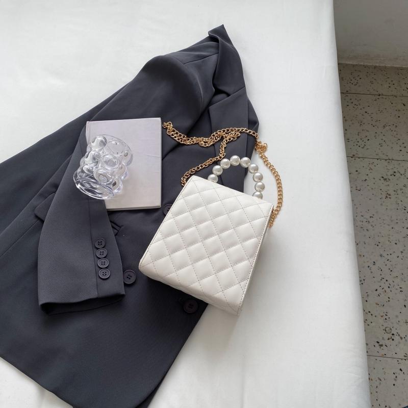 Faux Pearl Handle Quilted Shoulder Bag with Bow Decor
