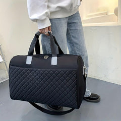 Quilted Sports Duffle Bag Large Capacity Gym Handbag for Travel