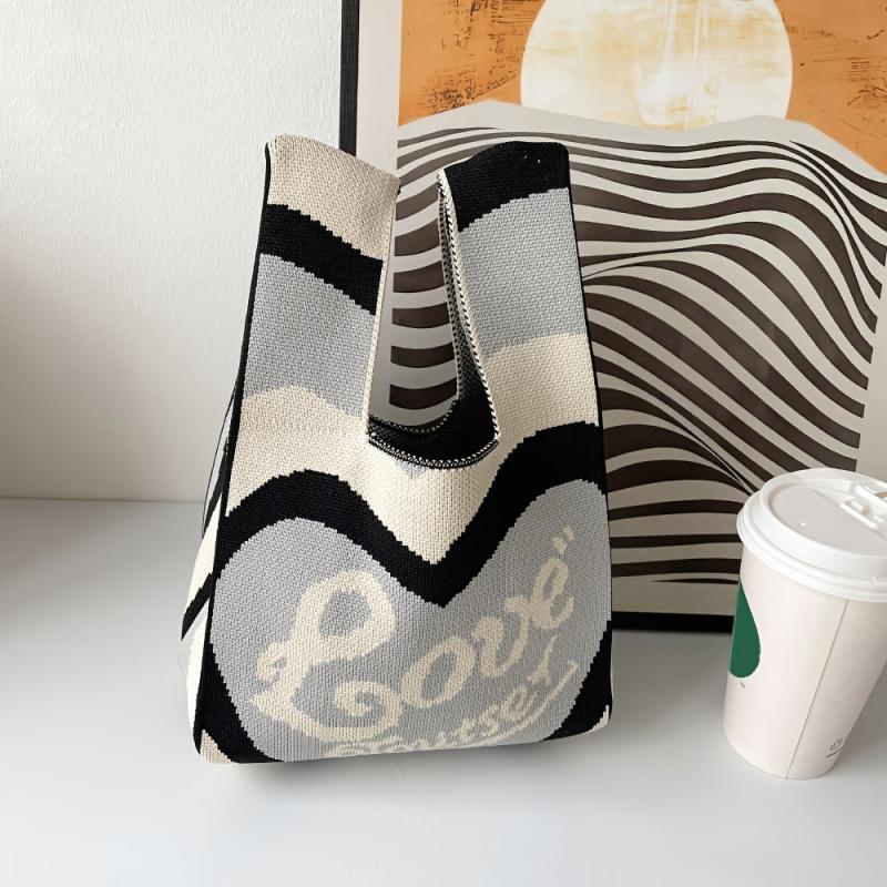 Colorblock Crochet Bag Heart Graphic Tote Wrist Bag