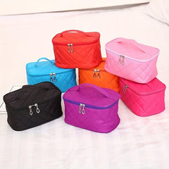 Quilted Detail Portable Cosmetic Bag Lightweight Makeup Toiletry Wash Bag