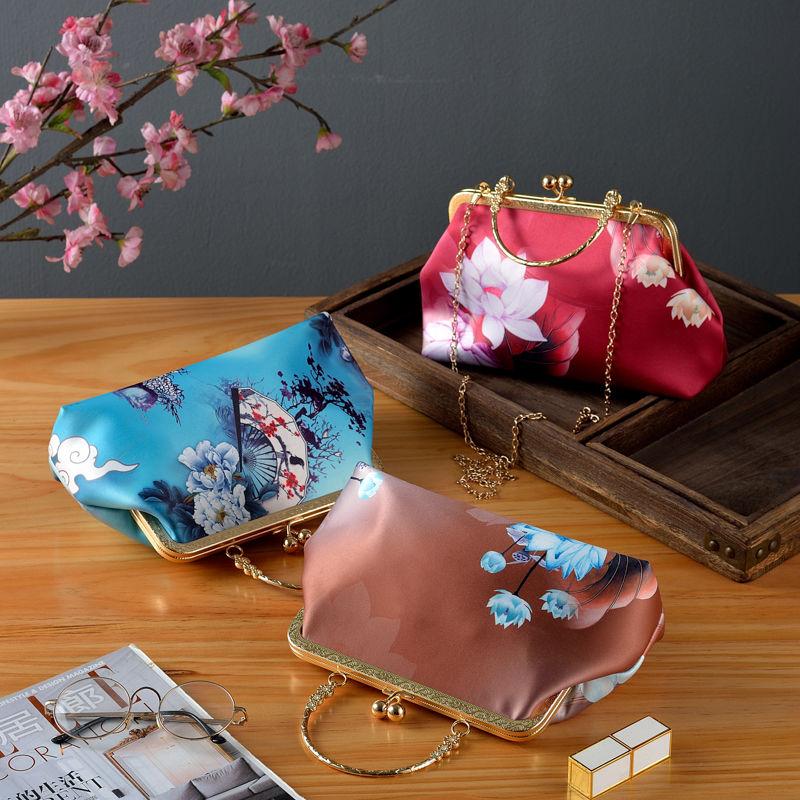 Ancient Style Floral Print Clutch Purse Top Handle Frame Handbag