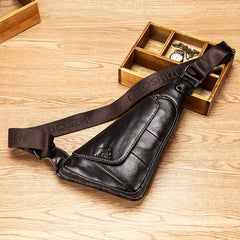 Men's Leather Chest Bag Retro Mini One Shoulder Messenger Bag