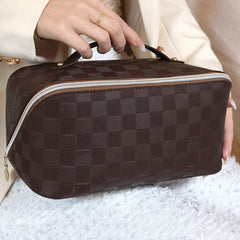 Portable Makeup Bag with Zipper and Handle, Waterproof Toiletry Bag