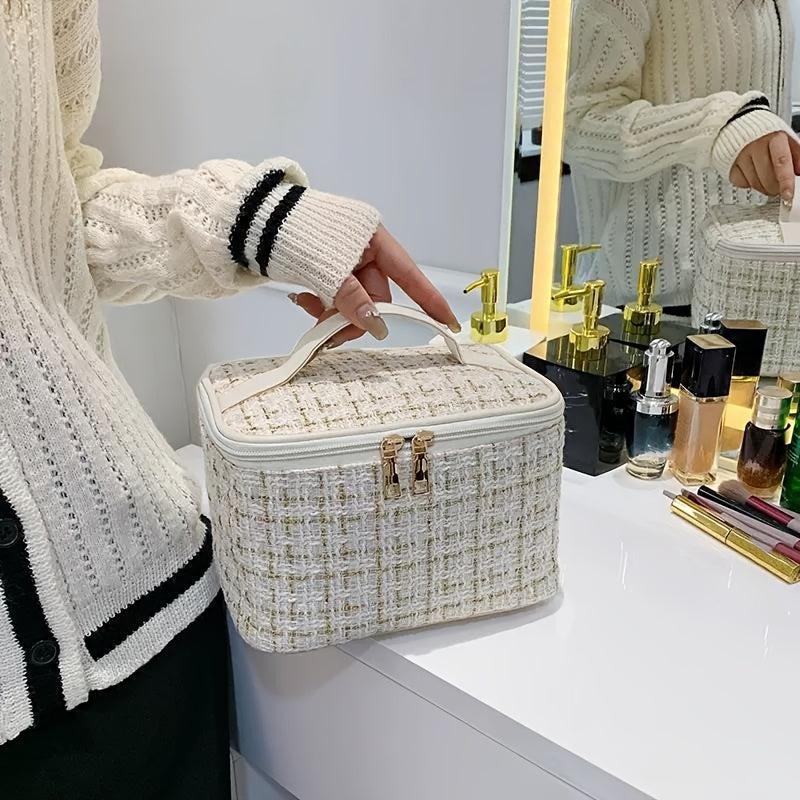 Portable Checkered Makeup Bag Large Capacity Outdoor Travel Storage Bag