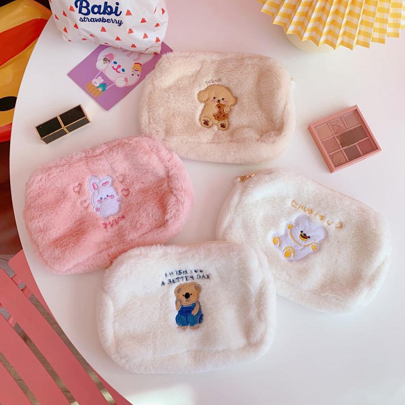Bear Pattern Plush Cosmetic Bag Women's Cartoon Storage Pouch