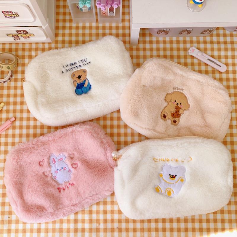 Bear Pattern Plush Cosmetic Bag Women's Cartoon Storage Pouch