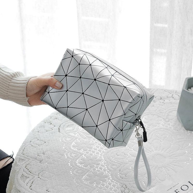 Geometric Pattern Mini Cosmetic Bag Zipper Wristlet Makeup Storage Bag