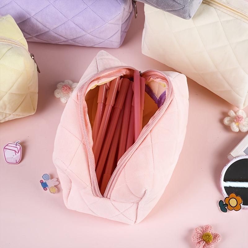 Argyle Quilted Cosmetic Bag Faux Fur Storage - Travel Handbags