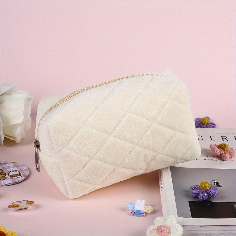 Argyle Quilted Cosmetic Bag Faux Fur Storage - Travel Handbags