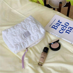 Flower Quilted Cosmetic Zipper Bag Lightweight Travel Storage Organizer