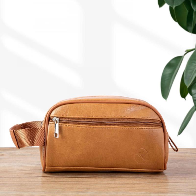 Men's Leather Toiletry Bag/Dopp Kit for Travel