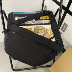Casual Crescent Bag Zipper Crossbody Bag For Outdoor