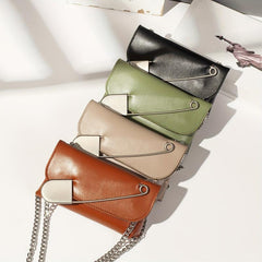 Solid Color Shoulder Chain Bag with Curved Pin Decor