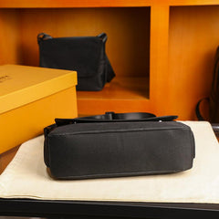 Men's Canvas Crossbody Bag Outdoor Messenger Bag