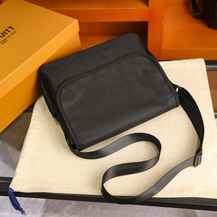 Men's Canvas Crossbody Bag Outdoor Messenger Bag