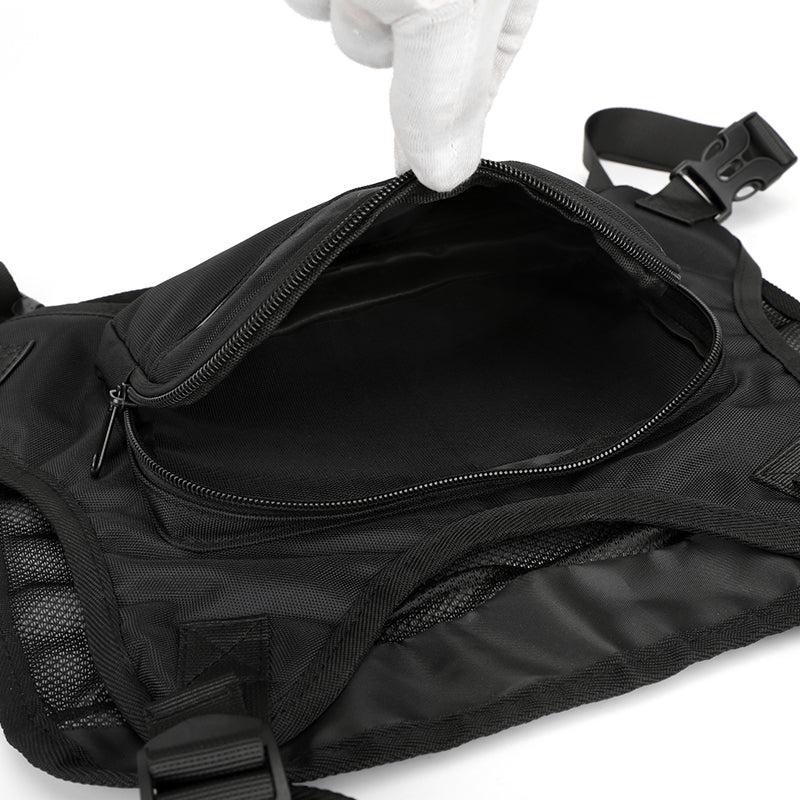 Men's Street Chest Bag With Headphone Jack