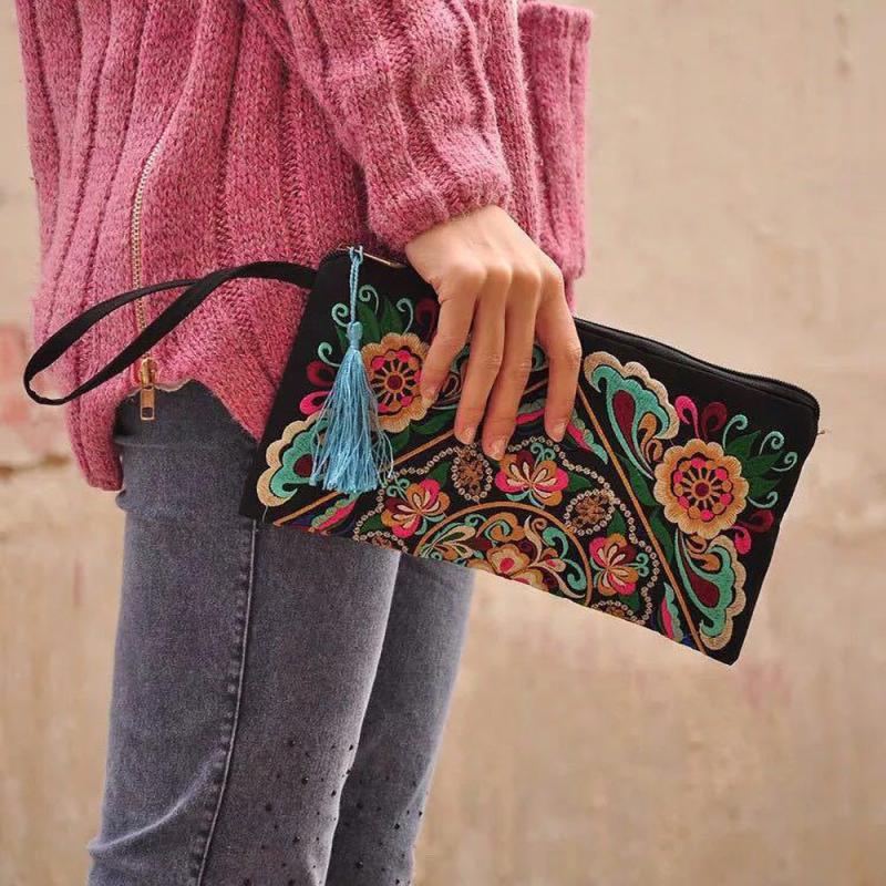 Ethnic Style Floral Embroidery Handbag With Wristlet