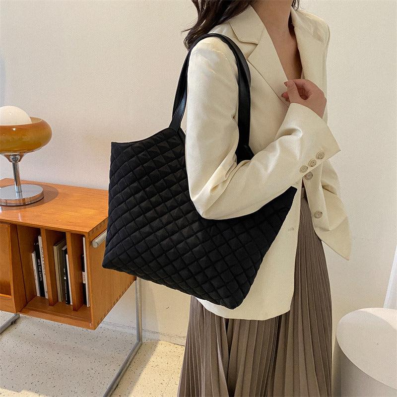 Quilted Tote Bag Large Capacity Daily Shoulder Bag Women's Underarm Bag