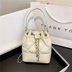 Minimalist Argyle Pattern Bucket Bag for Work