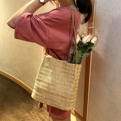 Straw Woven Shoulder Bag Large Summer Tote for Outdoor Vacation