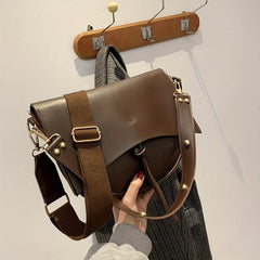 Vintage Minimalist Saddle Bag Solid Shoulder Bag With Crossbody Bag