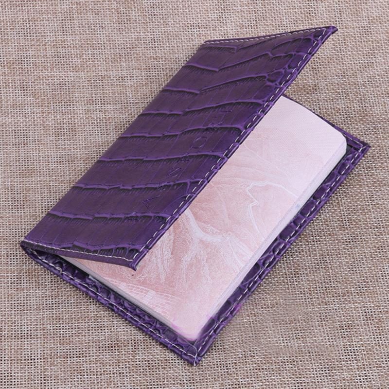 Crocodile Pattern PU Passport Holder Travel Cover Unisex Card Case
