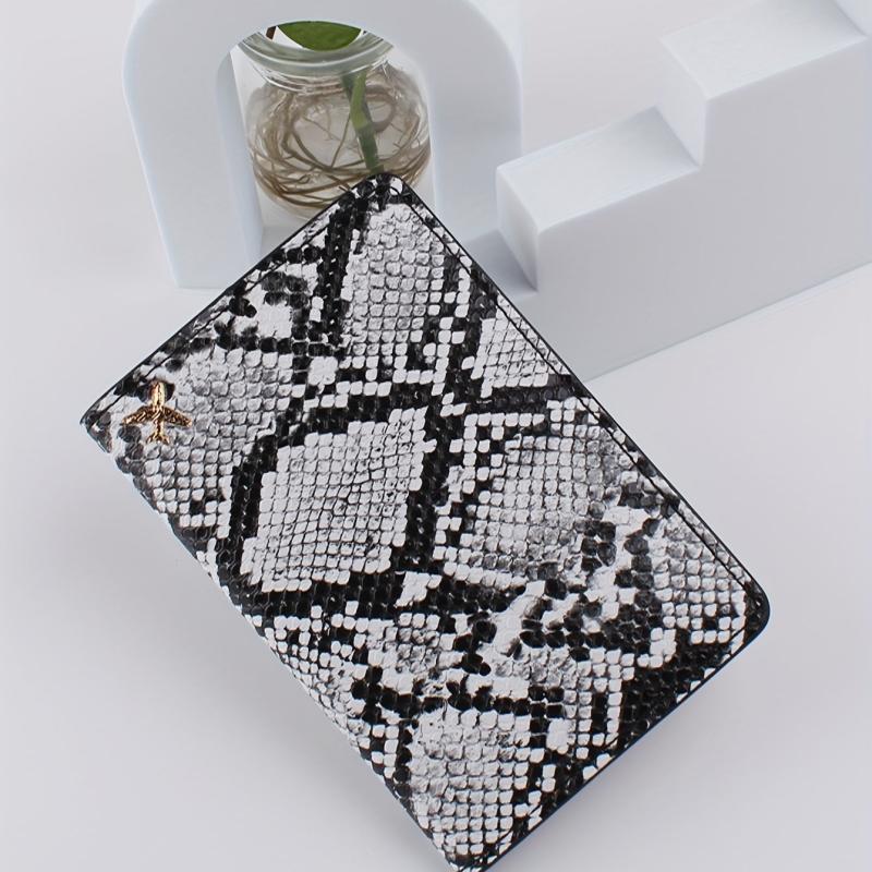 Travel Gilt Passport Holder For Men And Women