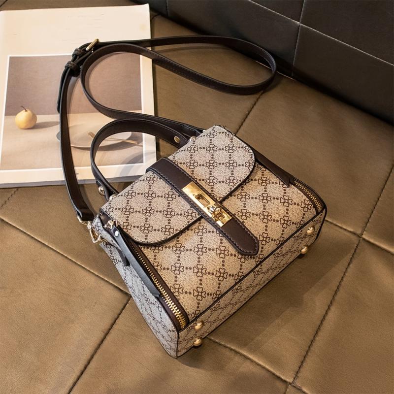 Geometric Print Shoulder Bag with Twist Lock Purse