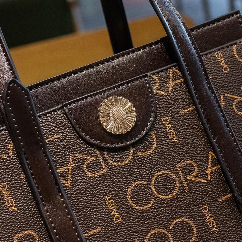 Letter Graphic Shoulder Bag Women's Messenger Bag