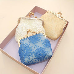 Flower Embroidery Mesh Frame Bag Vintage Coin Purse