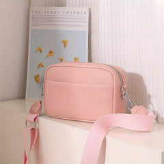 Minimalist Square Shoulderbag with Wide Strap Classic Purse