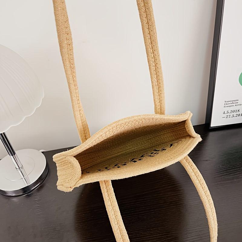 Straw Woven Round Shoulder Bag for Summer Beach & Travel