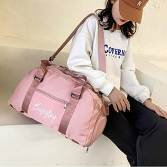 Minimalist Travel Backpack With Wet Dry Pocket Bag For Weekend Traveling