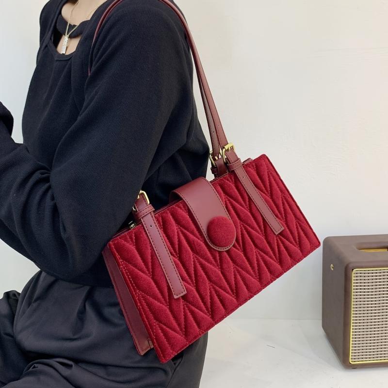 Embroidered Line Shoulder Bag Handbag Magnet Clasp Perfect Underarm Bag