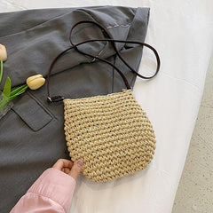 Boho Style Straw Crossbody Bag Hollow Out Shoulder Purse for Summer Beach