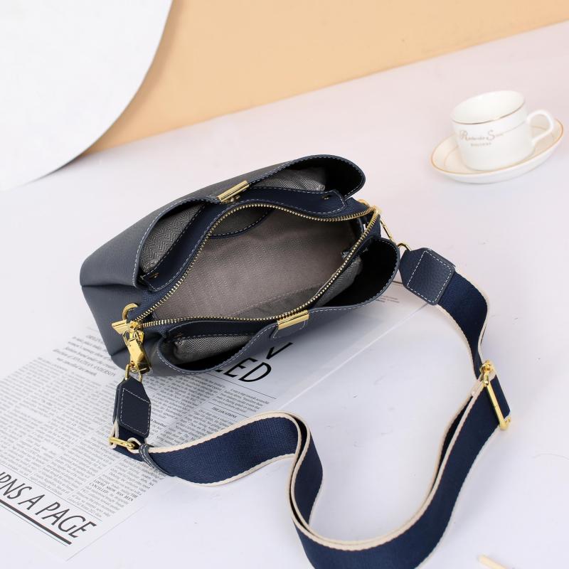 Leather Bucket Bag Solid Crossbody Bag Small Shoulder Purse