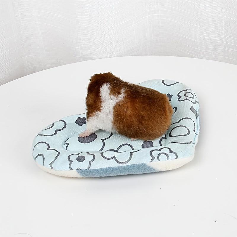 Heart Shaped Guinea Pig Bed for Small Animals