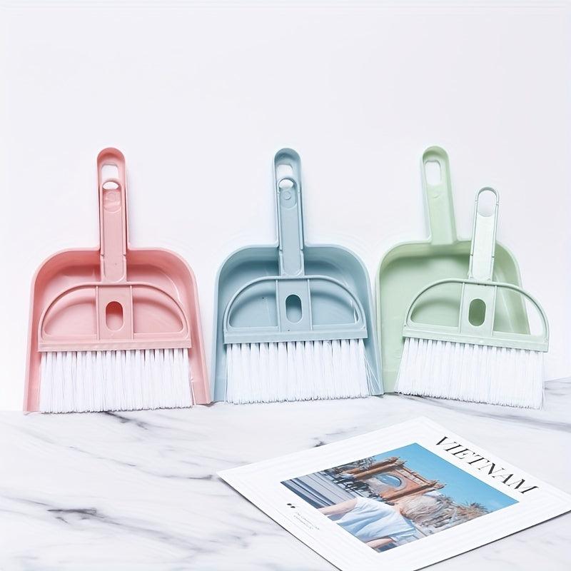 Mini Dustpan And Broom Set for Small Animals